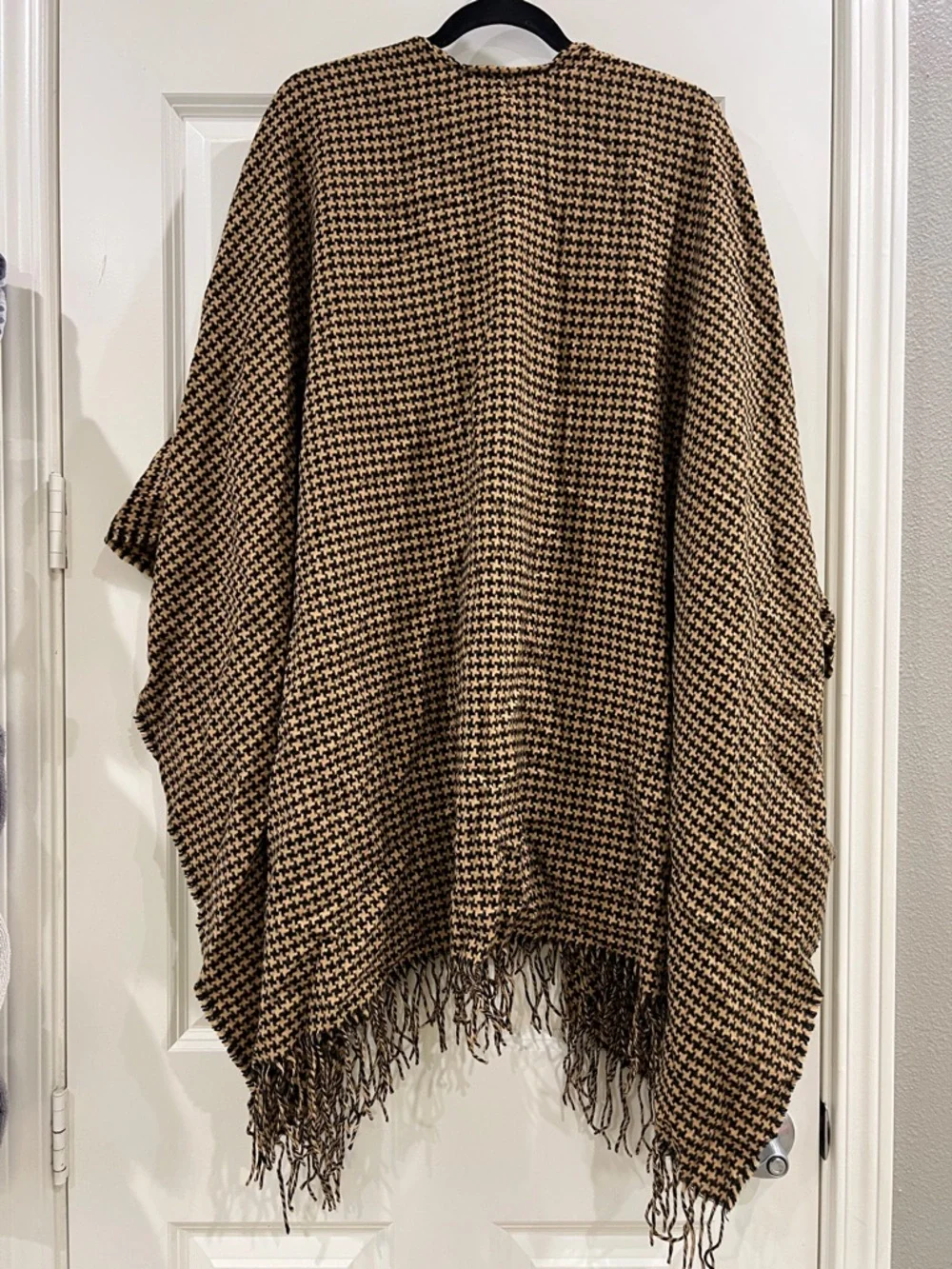 Brown and black houndstooth cape